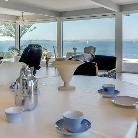 Fjordhuset * Broager